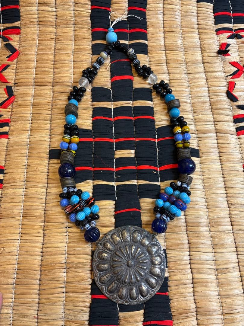 アイヌ タマサイ シトキ付き ガラス玉 アイヌ玉 トンボ玉 - メルカリ