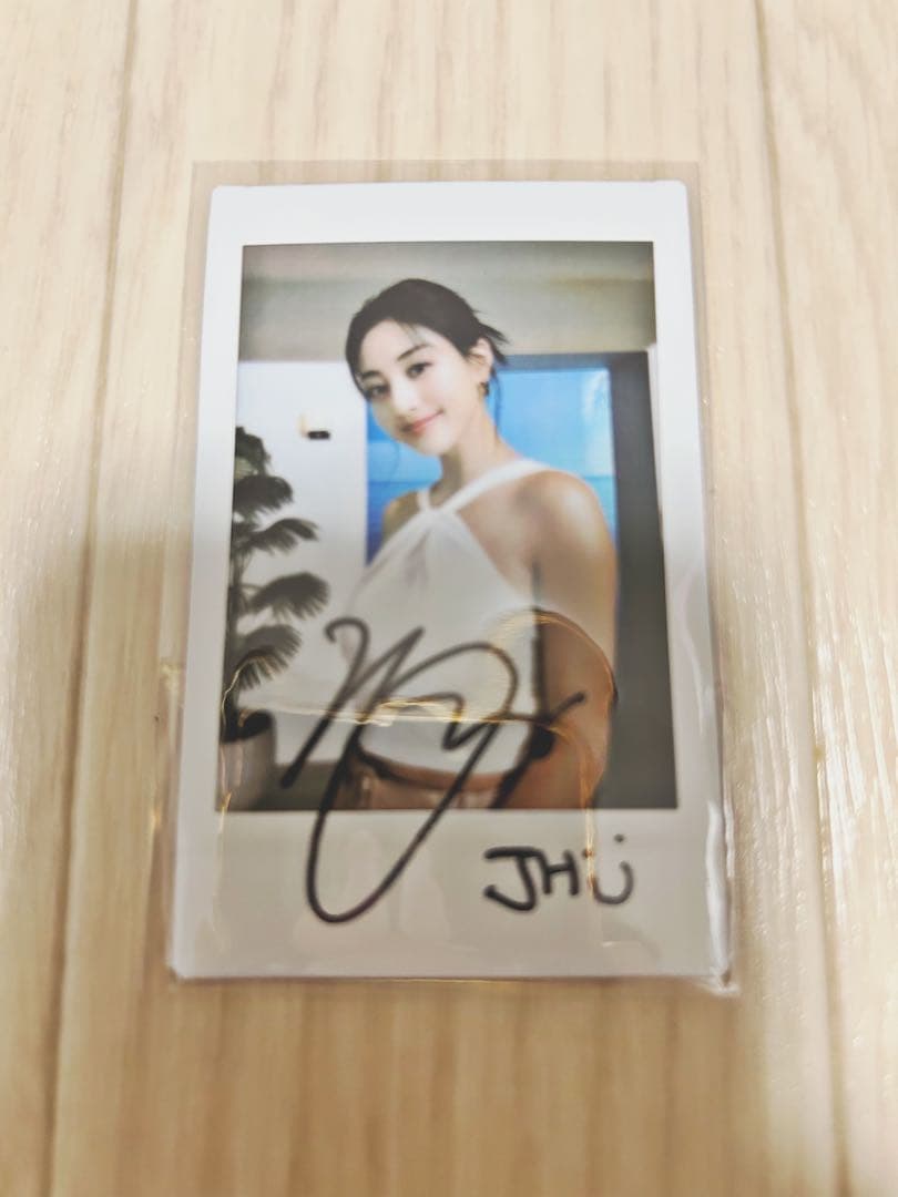 TWICE ランダムトレカ直筆サイン入りチェキ ジヒョ - メルカリ