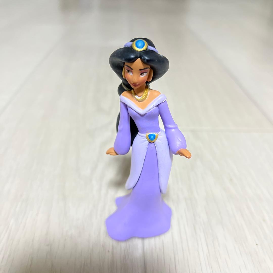 ディズニー フィギュア アラジン ジャスミン ラジャー アブー Store