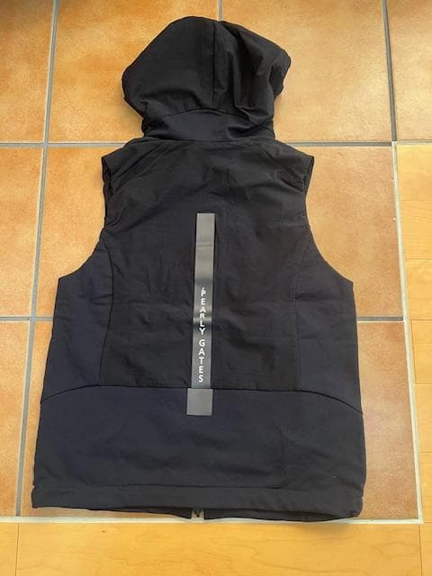 PEARLY GATES フード付きベスト 68サイズ ブラック