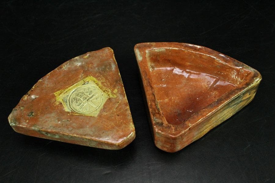 茶道具 赤楽 扇面 香合 在印(K-YC376)