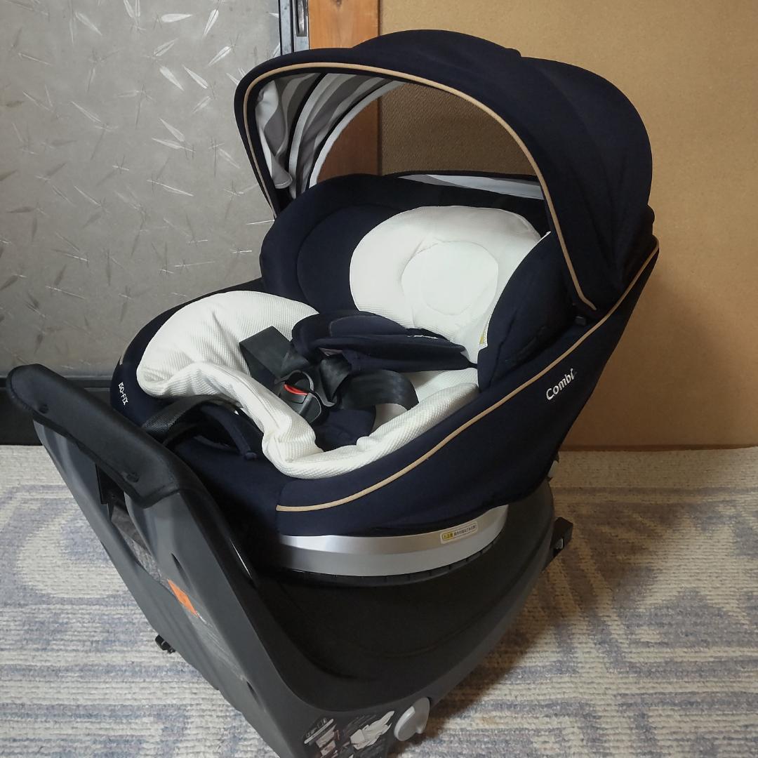 コンビ Combi クルムーヴ ISOFIX エッグショックチャイルドシート