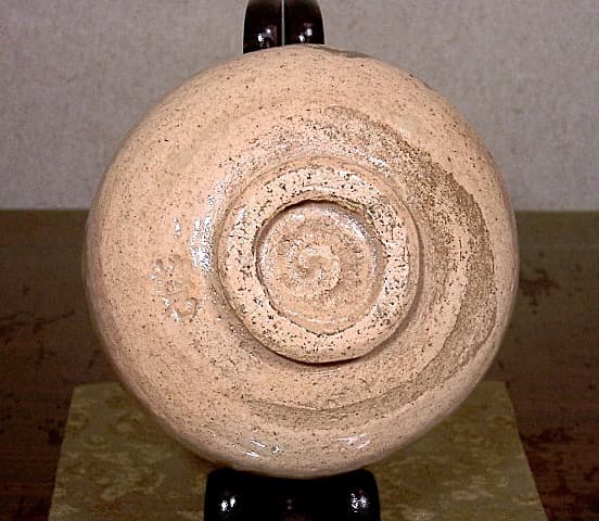 後楽園焼　田中坡石 作　梅花絵　堀江義子画　茶碗　共箱　無傷　保証。