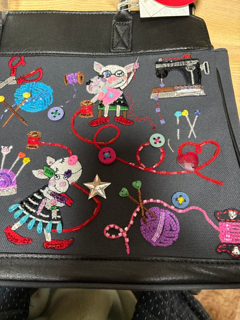 アルベロベロ ビーズ刺繍ハンドバッグ