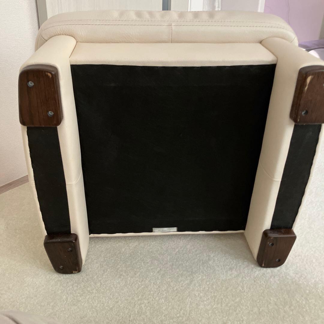 カリモク　オットマン　１個