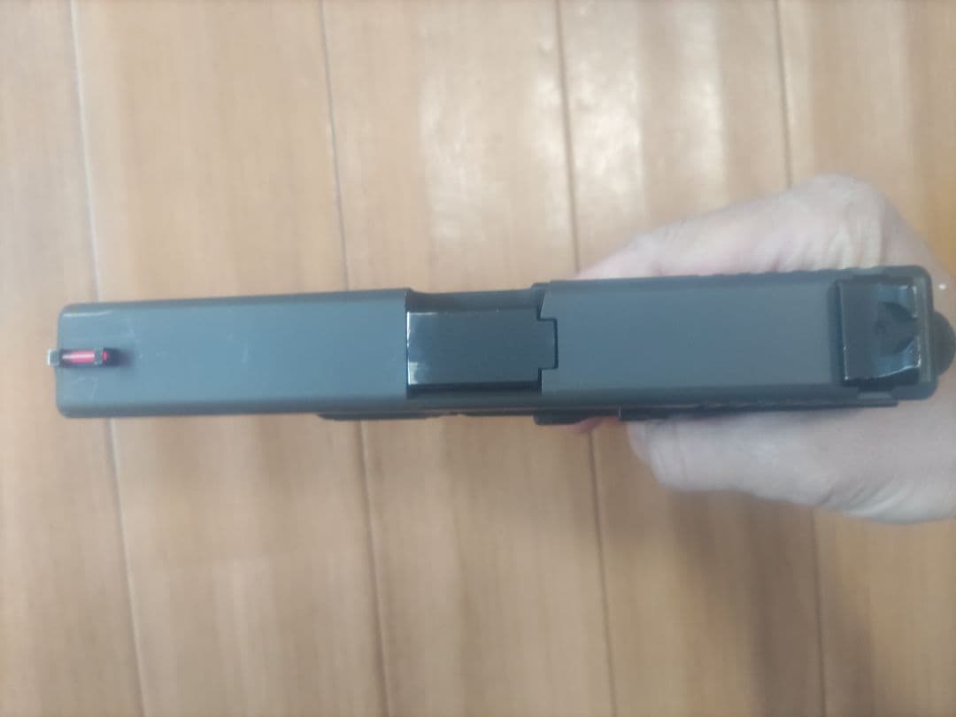 ストライカー9 カーボネイト CO2 ガスブローバック