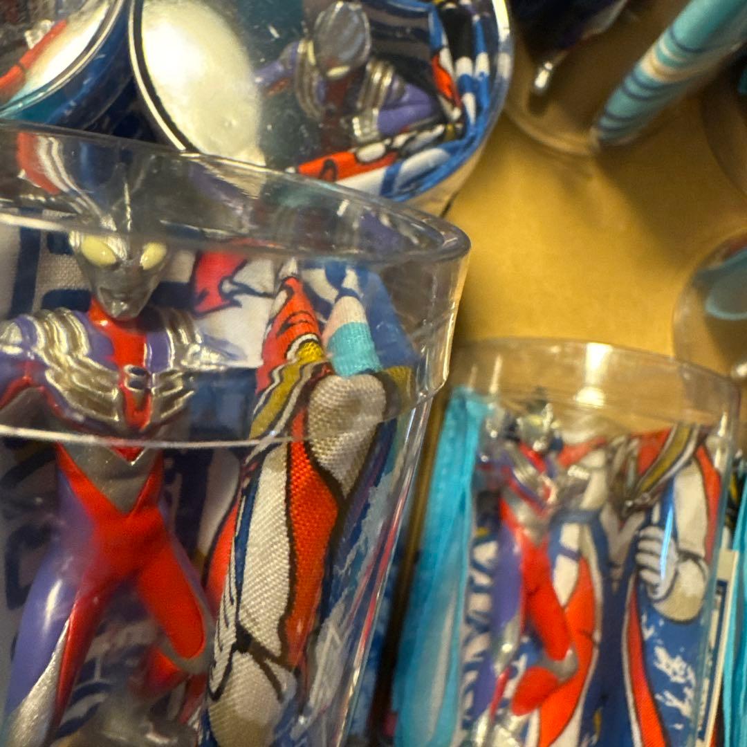 希少⭐︎ウルトラマンダイナ　ハンカチ＆ミニフィギュア 28個　まとめ売り