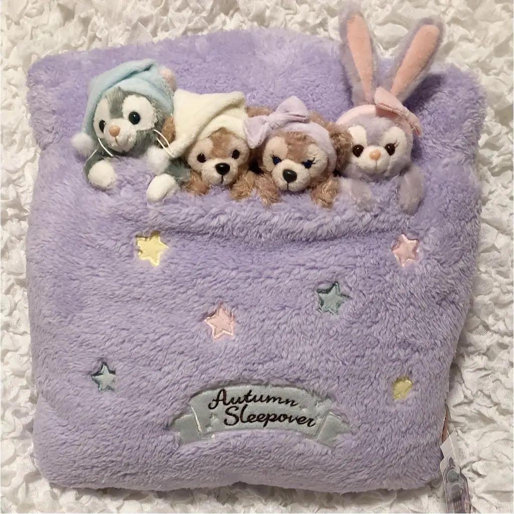 即完売品】ダッフィー オータムスリープオーバー クッション - メルカリ