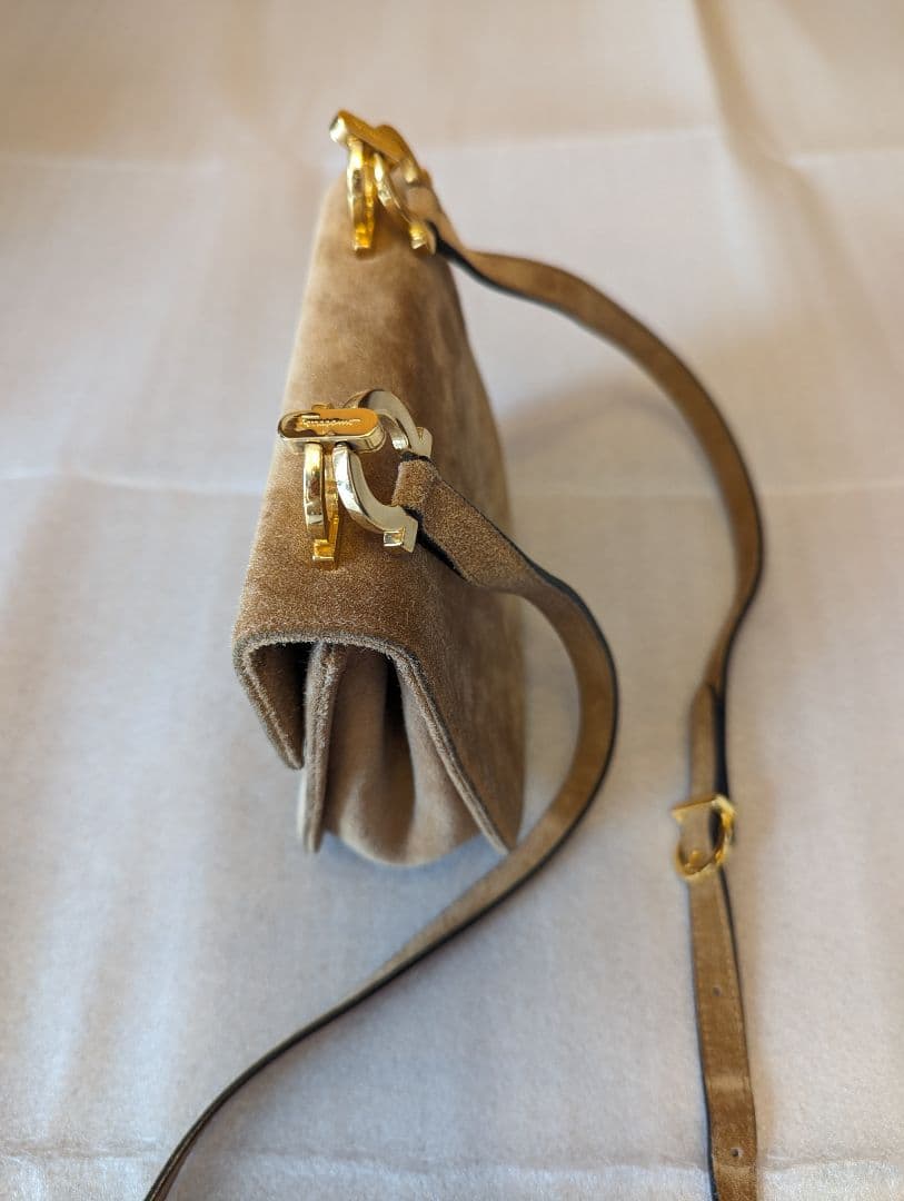 【レア品】フェラガモ　ミニバッグ