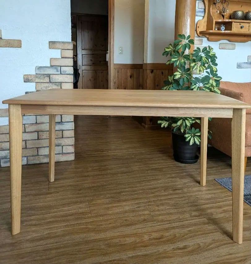 希少　ニトリ　アルナス　ダイニングテーブル　無垢