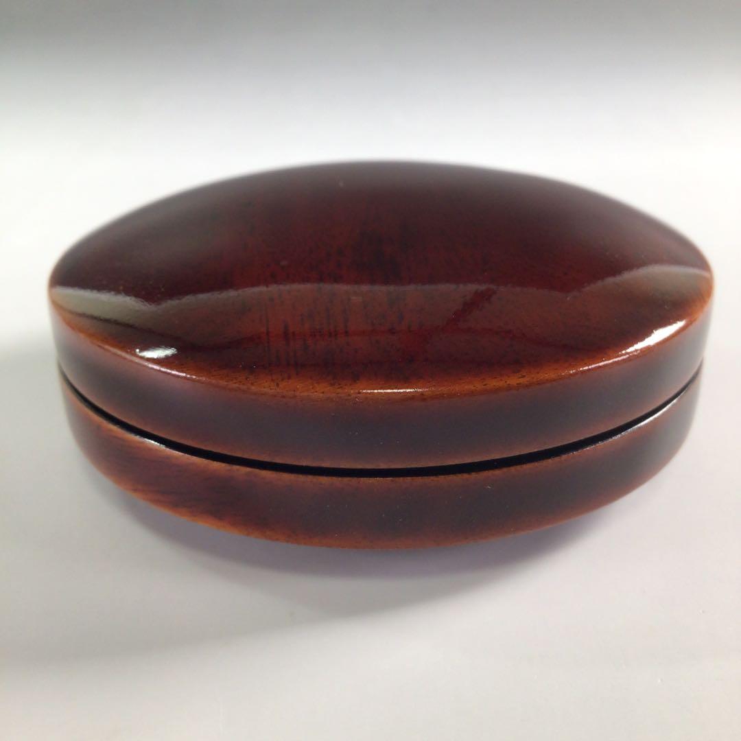 Ｒ１３０　香合　『指物師　稲尾誠中斎作』『溜塗』『余木』『丸香合』　共箱　茶道具