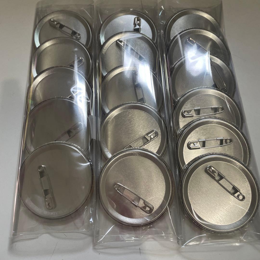 G7.うらたぬき たぬわん2025 Update 缶バッジ ロミシン 等身