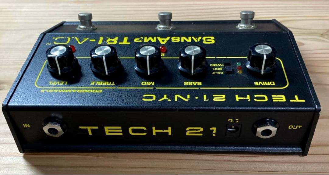 ギター TECH 21 NYC SansAmp TRI-A.C.