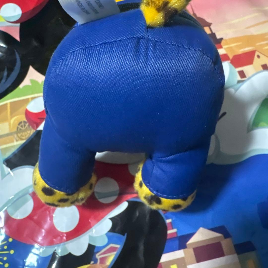 ズートピア クロウハウザー ぬいぐるみキーチェーン MOGUMOGU - メルカリ