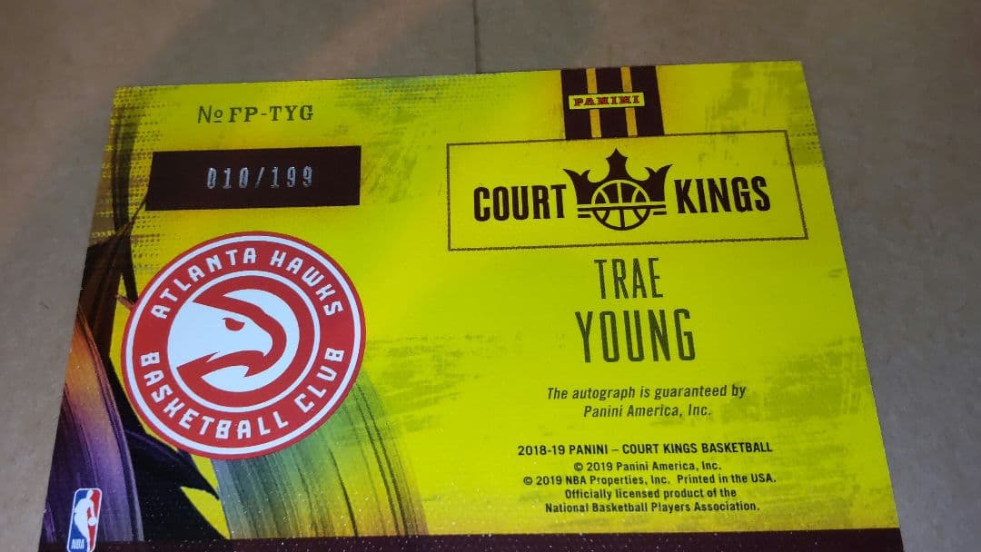 NBAカード TRAE YOUNG AUTO RC トレイ・ヤング サイン