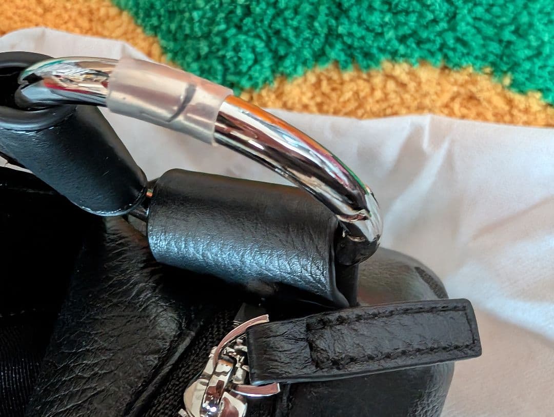 m*o様 ビアズリー ブラックレザードットショルダーバッグ