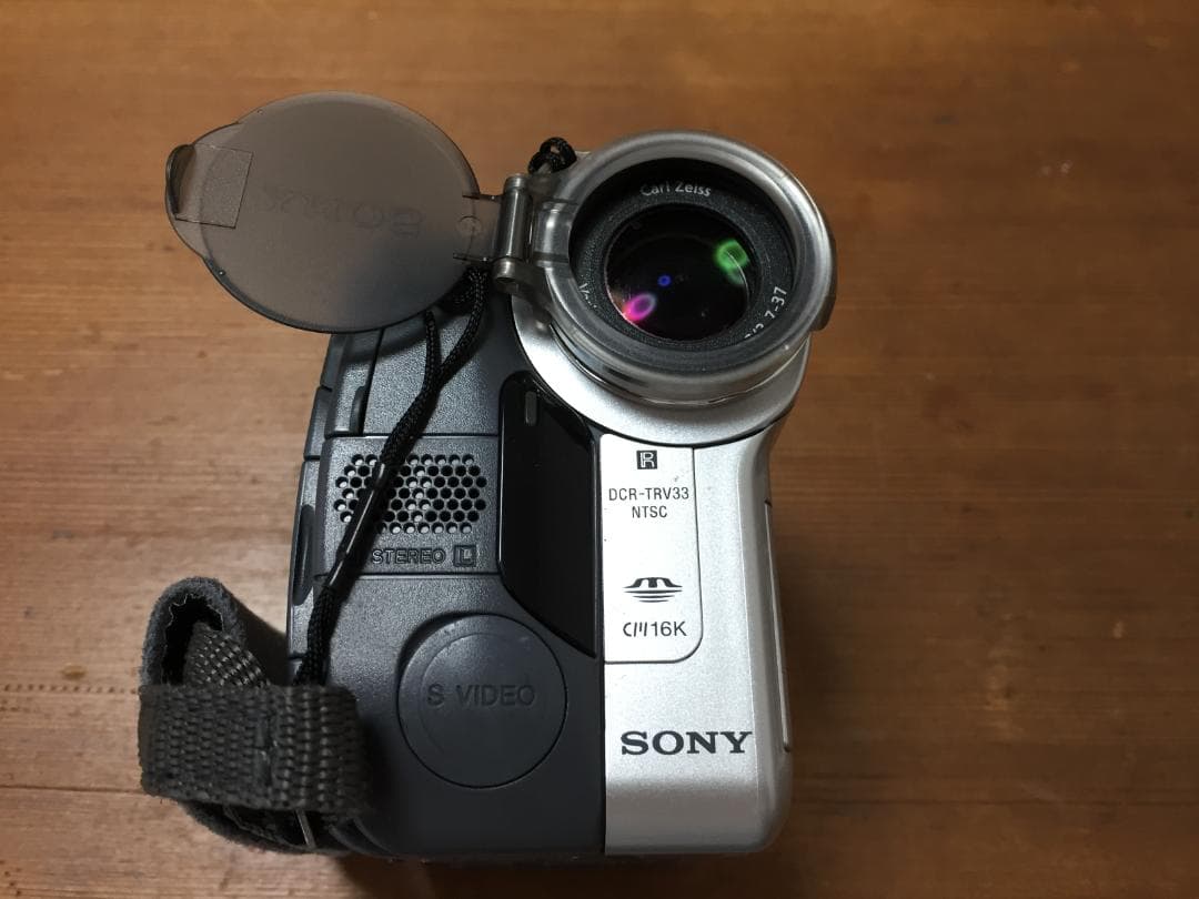 美品 撮影再生ダビングOK　SONY　DCR-TRV33　付属品あり　液晶綺麗