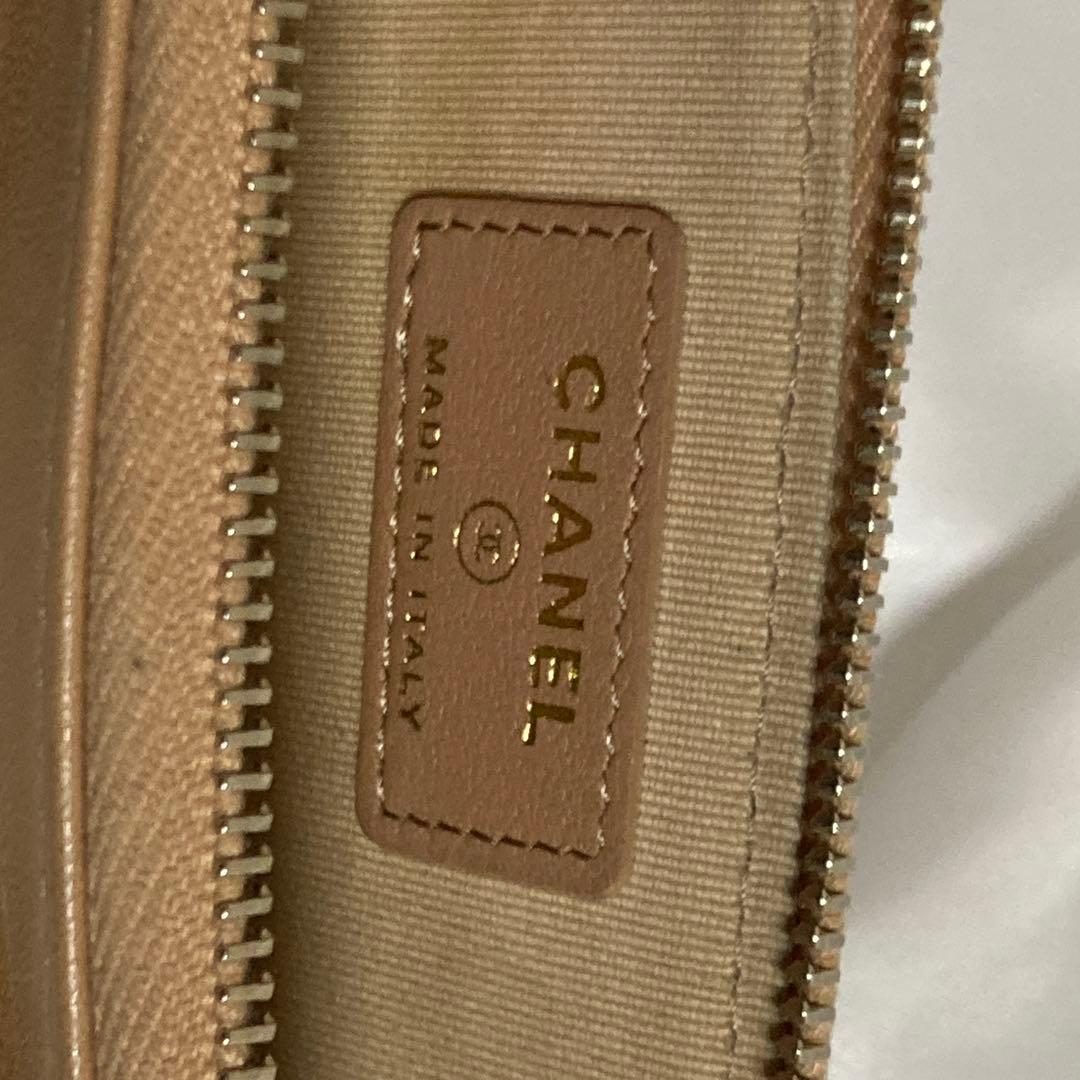 CHANEL 二つ折り財布 ベージュ キルティング