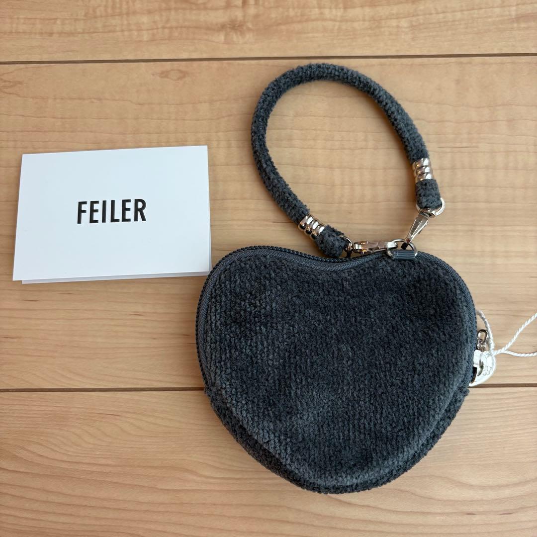 【新品】ラブラリーフェイラー　ハート型ポーチ　グレー