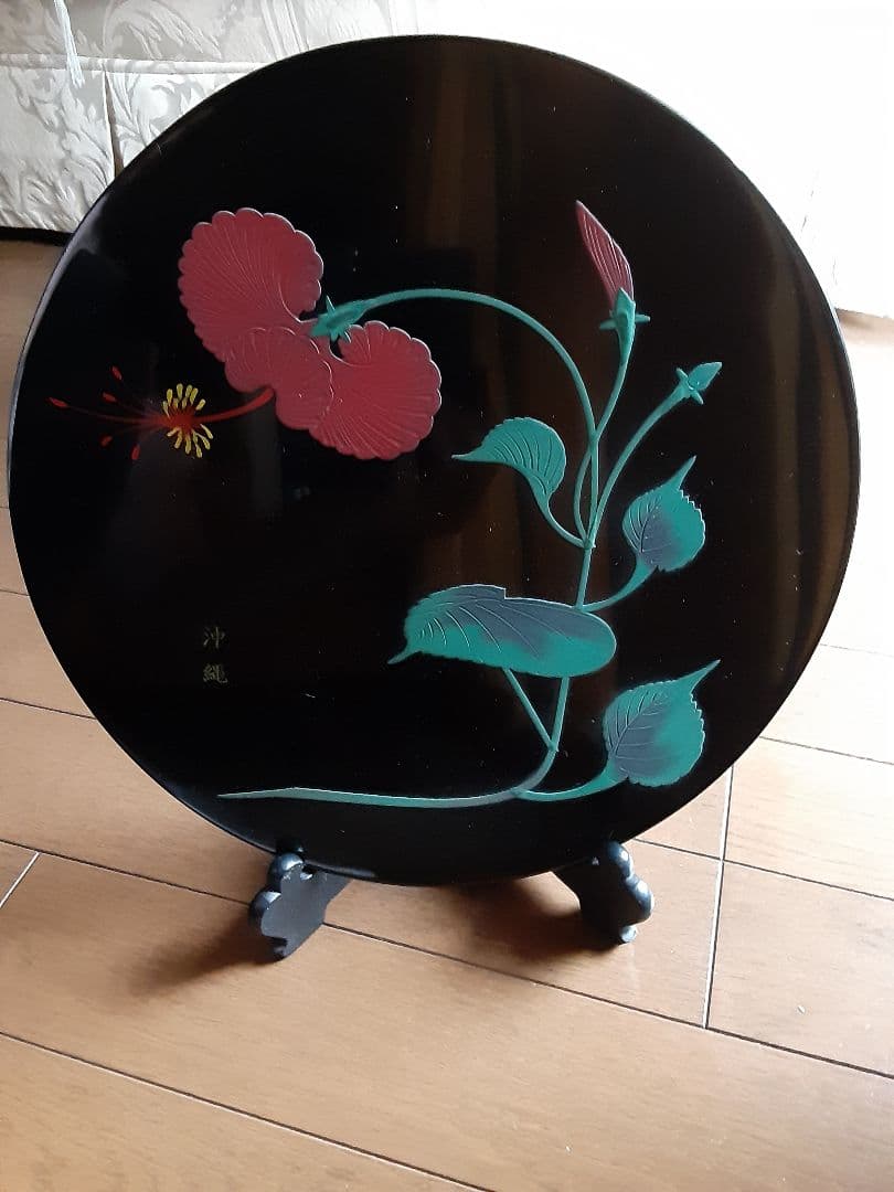 琉球漆工　沖縄　ハイビスカス　絵皿 沖縄 琉球漆 ハイビスカス 飾りお盆 伝統工芸品｜Yahoo!フリマ（旧