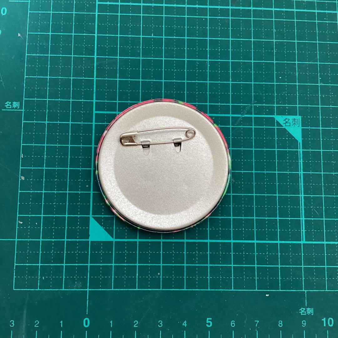 ハズビンホテル 缶バッジ VOX - メルカリ