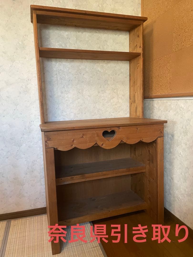 木製デスク 引き出しにハート型切り抜き 木製デスク 引き出しにハート型切り抜き