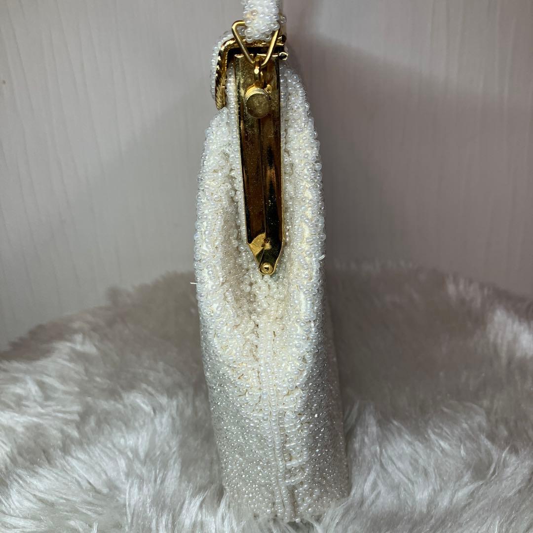 花柄　フラワーモチーフ　パーティーバック　レトロ　アンティーク　ビーズバック