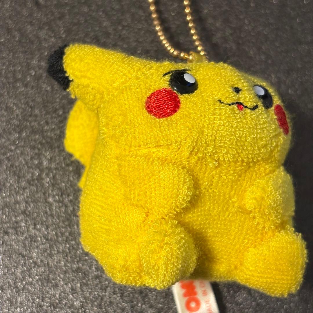 希少 うるるん　ボールチェーンマスコット 初期ピカチュウ TOMY 平成レトロ
