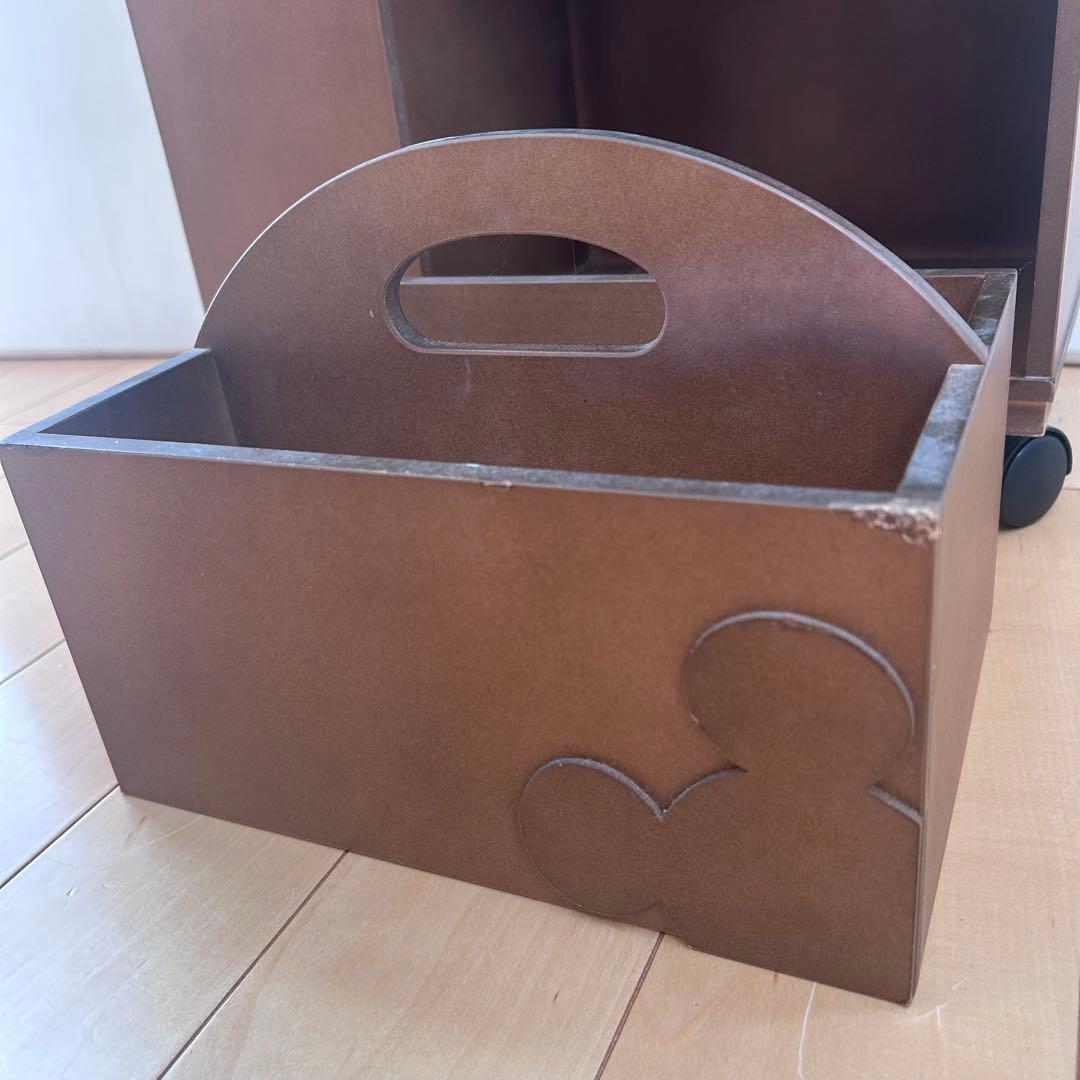 ミッキーマウス コンパクトコスメワゴン希少 アラウニハワイピンバッジ