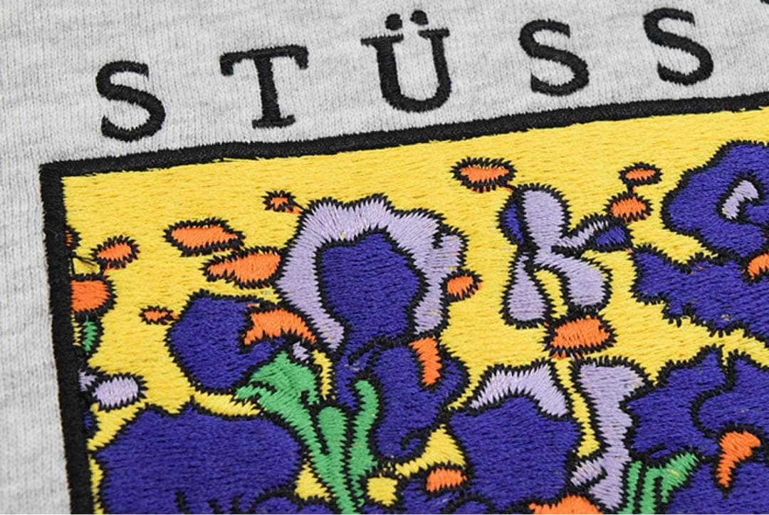 T*様 STÜSSY 花柄刺繍 フード付きパーカー