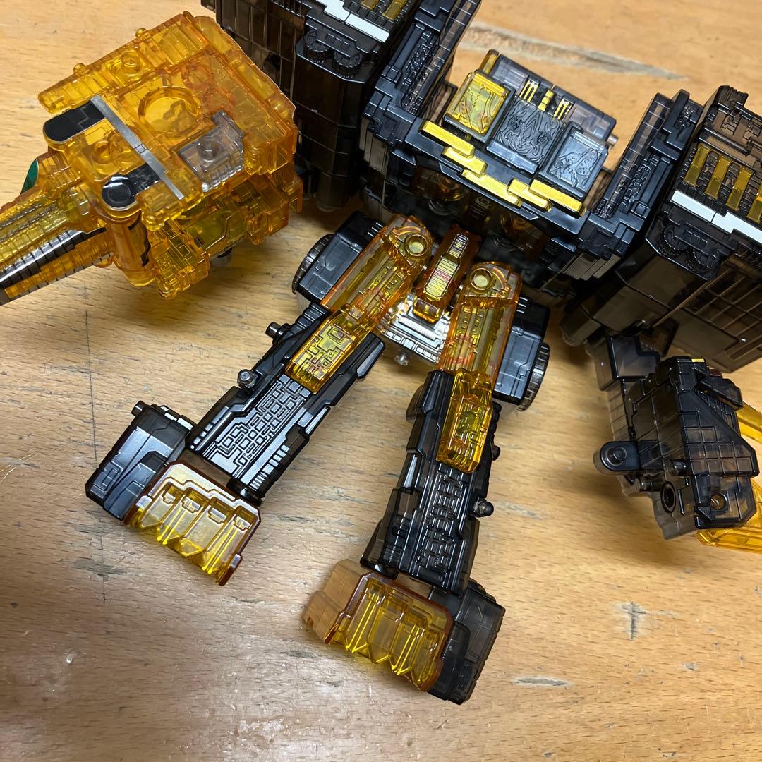 ミニプラ　動物戦隊　ジュウオウジャー　クリア　ワイルドトウサイドデカキング　食玩