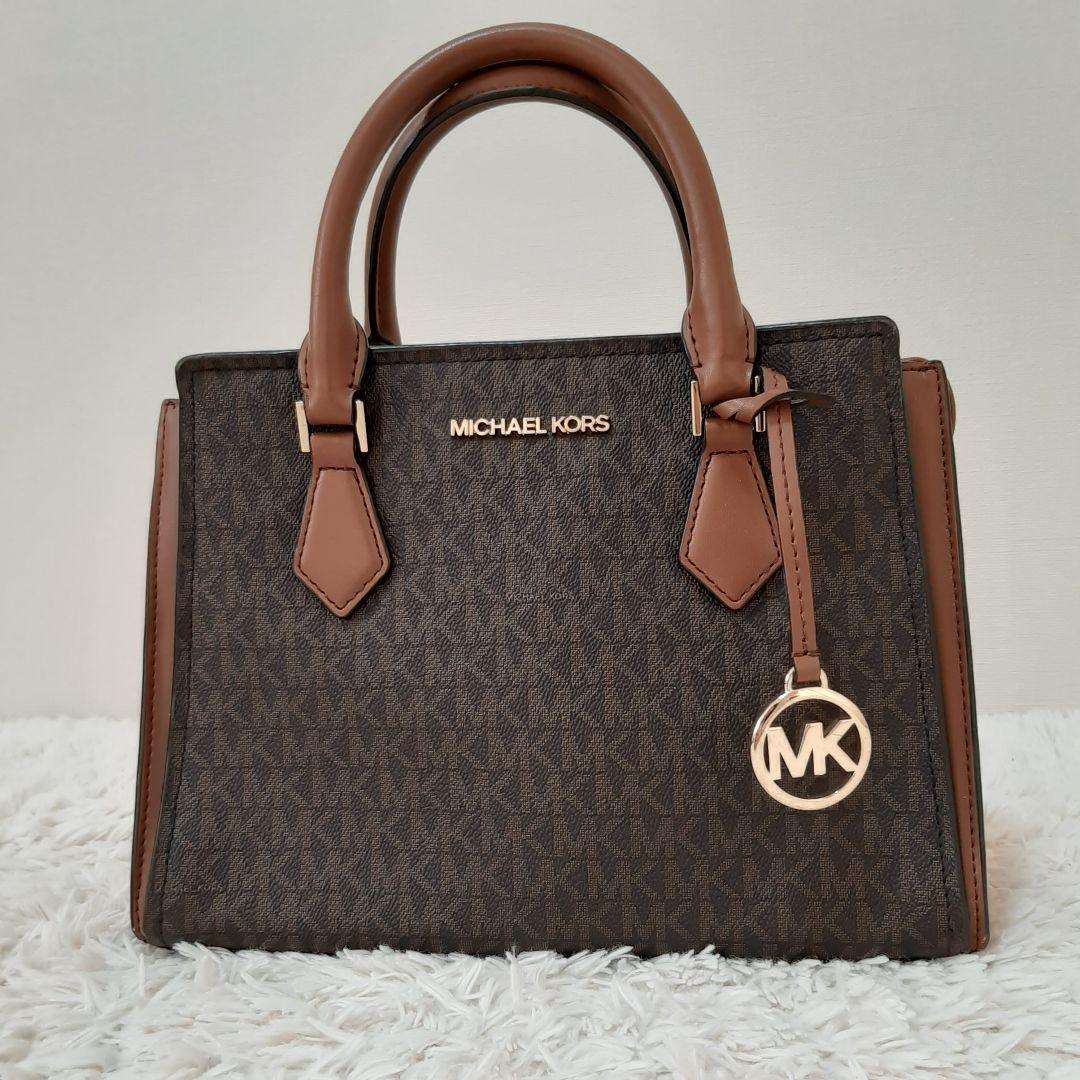 MICHAEL KORS　マイケルコース　ハンドバッグ　チャーム付き　ブラウン