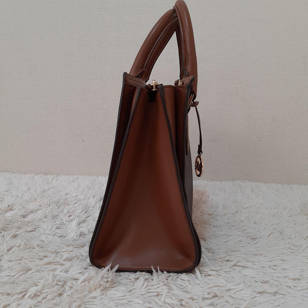 MICHAEL KORS　マイケルコース　ハンドバッグ　チャーム付き　ブラウン
