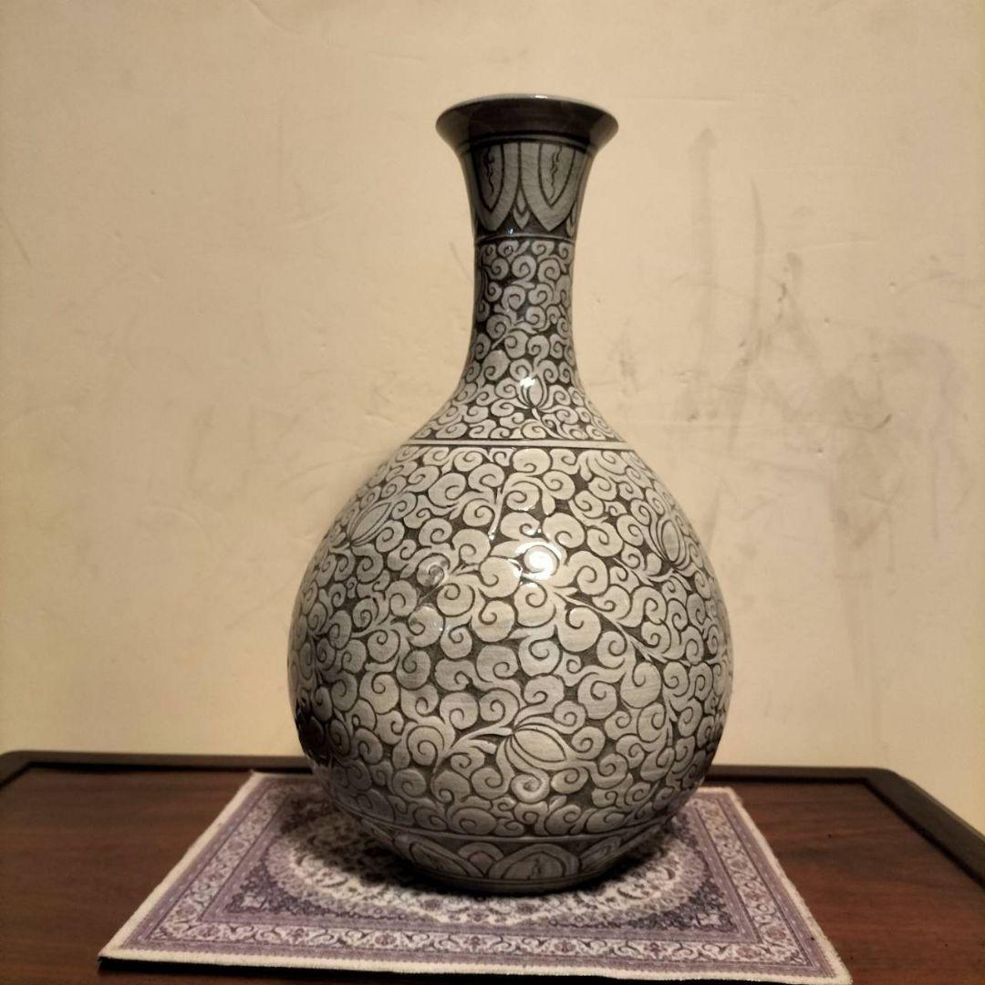 朝鮮美術　高麗　粉青沙器　三島牡丹唐草模様　花瓶