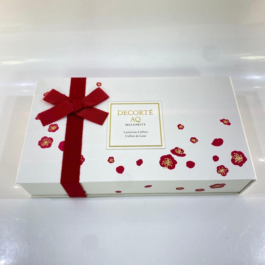 コスメデコルテ　AQミリオリティ　ラグジュリアス　コフレ　Ⅲ コスメデコルテ / AQ ミリオリティ ラグジュリアス コフレの公式商品