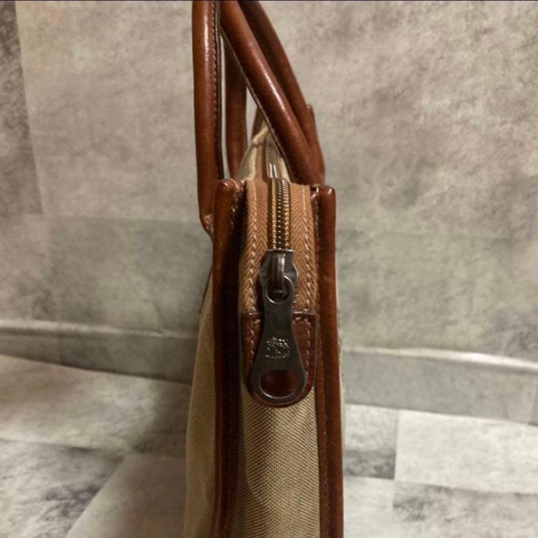 美品　イルビゾンテ　ビッグロゴ　ビジネス　ブリーフ　バッグ　カーキ