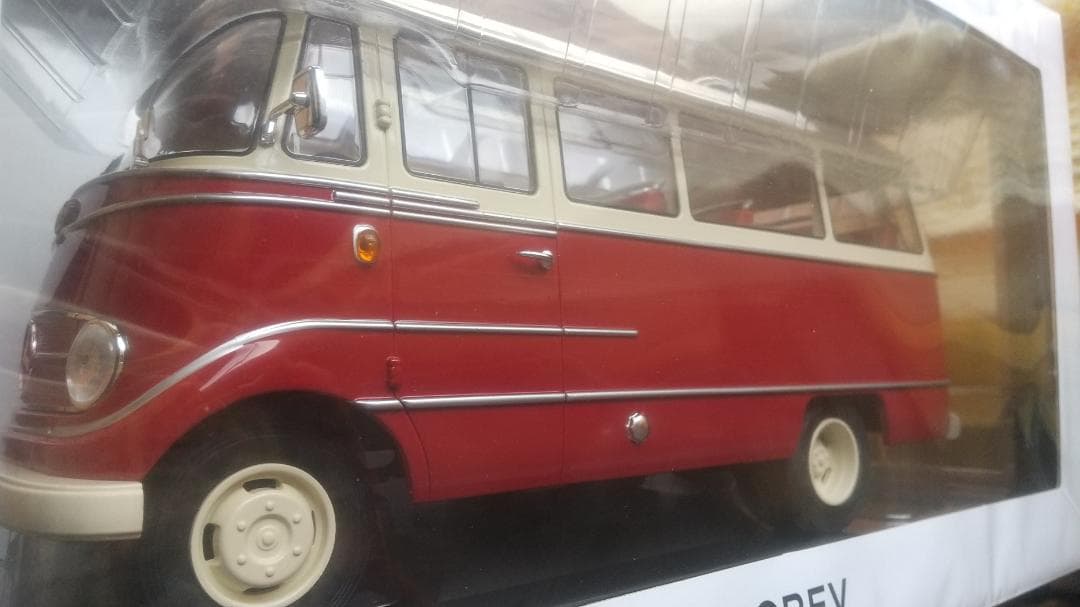 NOREV 1/18 メルセデスベンツ0319 バス