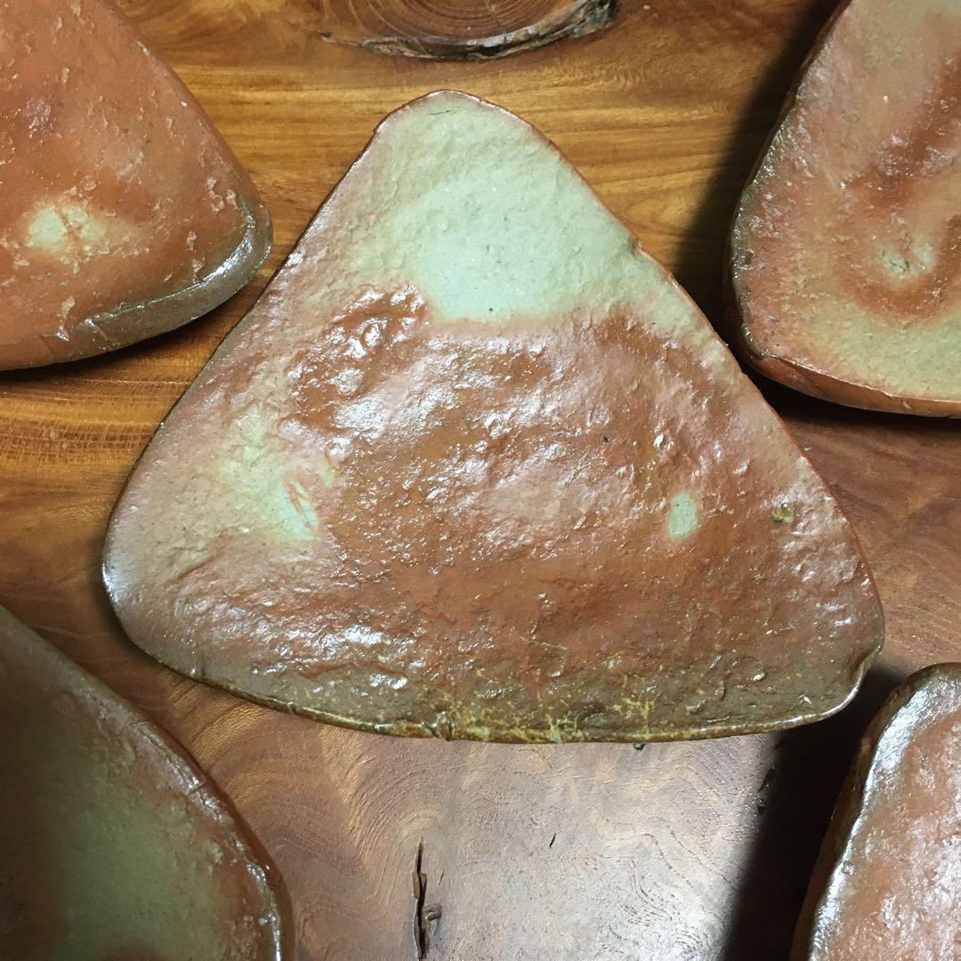 備前焼　緋襷　足つき三角タタキ皿　5客揃　たたき皿