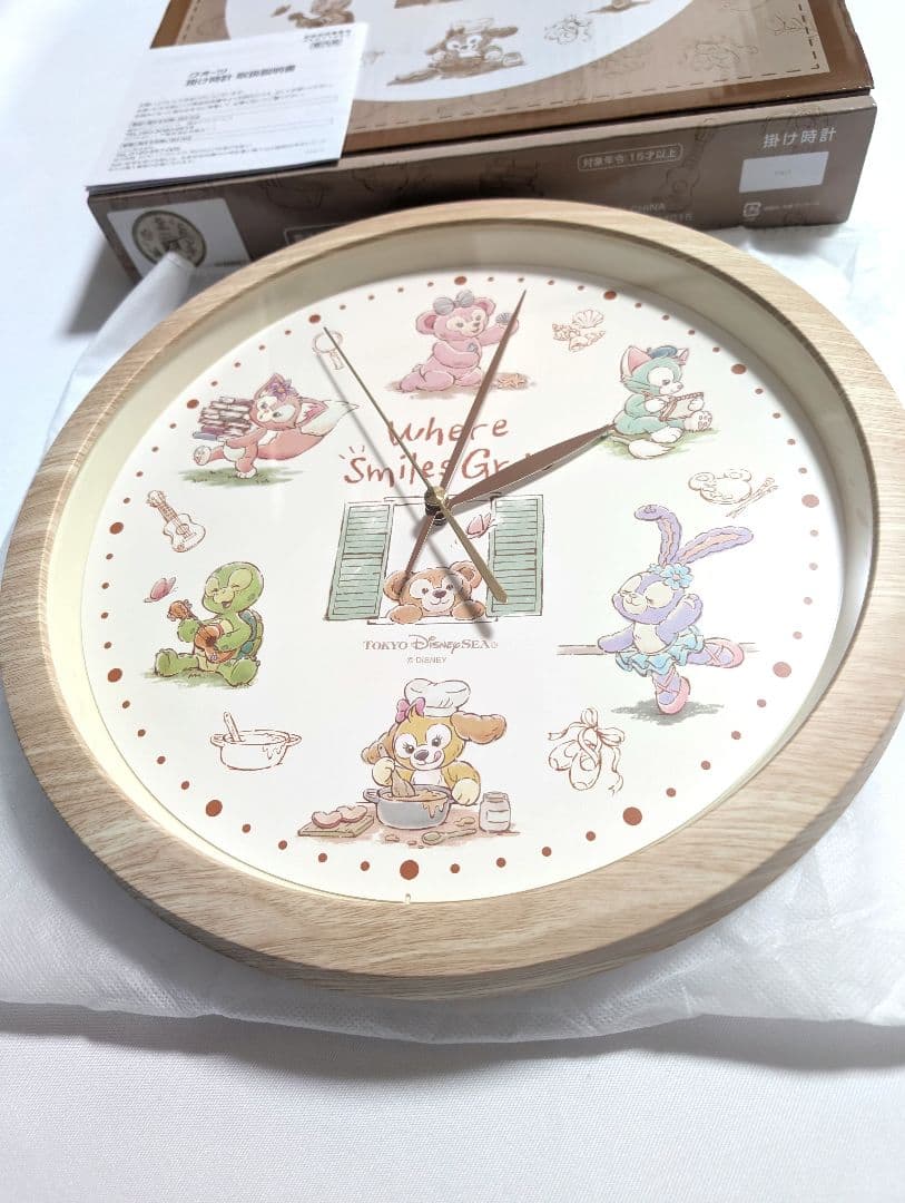 ★希少★新品★ダッフィー&フレンズ　Where Smiles Grow 掛け時計