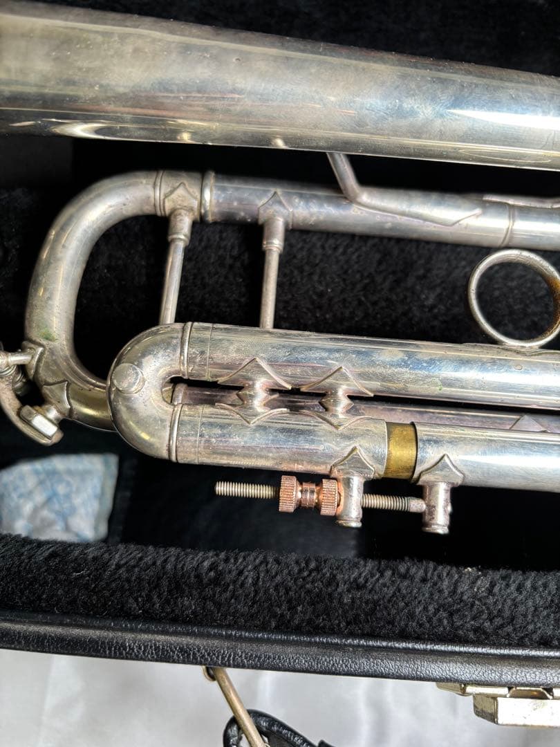 【ジャンク】Vincent Bach 37 ML トランペット