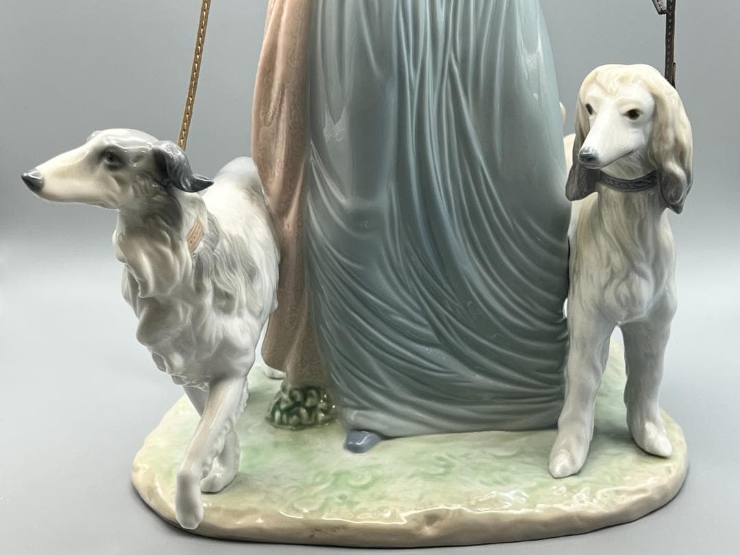 【海】リヤドロ　5802　優雅な散歩のひととき　置物　高約39cm LLADRO