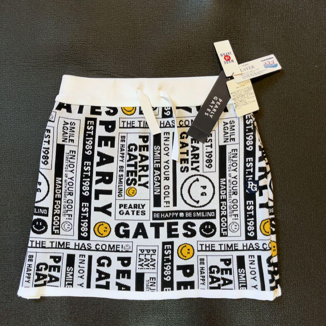 パーリーゲイツ　ニュースペーパー柄　スマイル　セットアップ スカート　バイザー