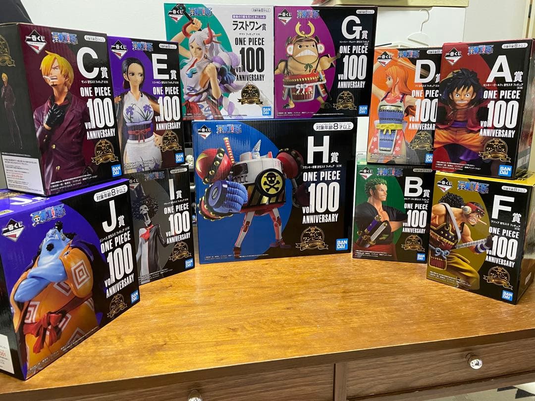 ONE PIECE 一番くじ 100周年記念フィギュア コンプセット 一番くじ ワンピース vol.100 Anniversary｜一番くじ倶楽部｜BANDAI