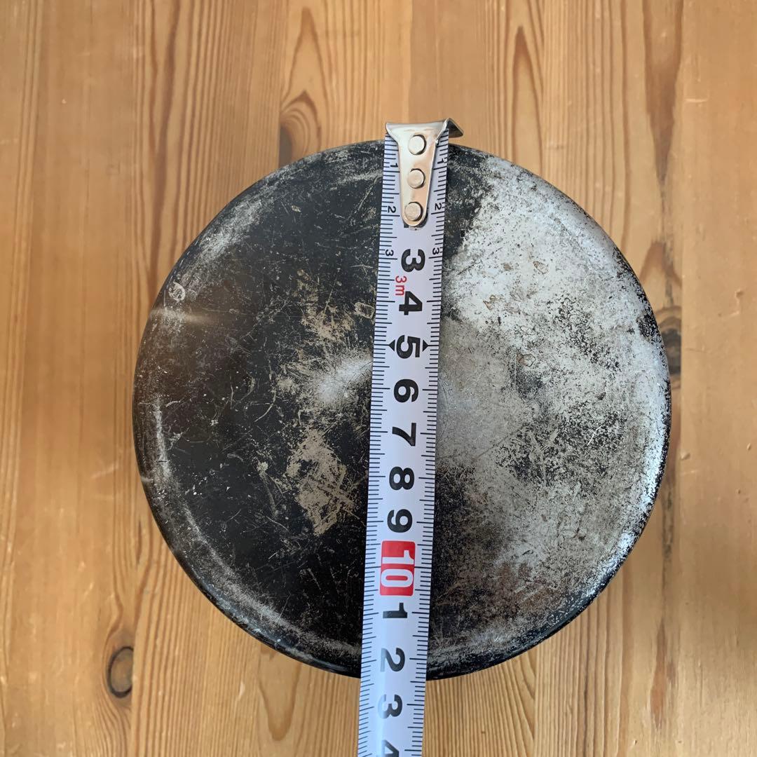 ホットンブルドッグ　メスキット小　使用感あり。　観賞用。