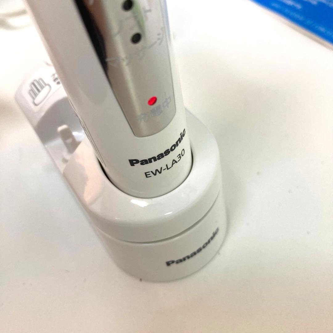 f807-30 Panasonic EW-LA30 電動歯ブラシ　未使用