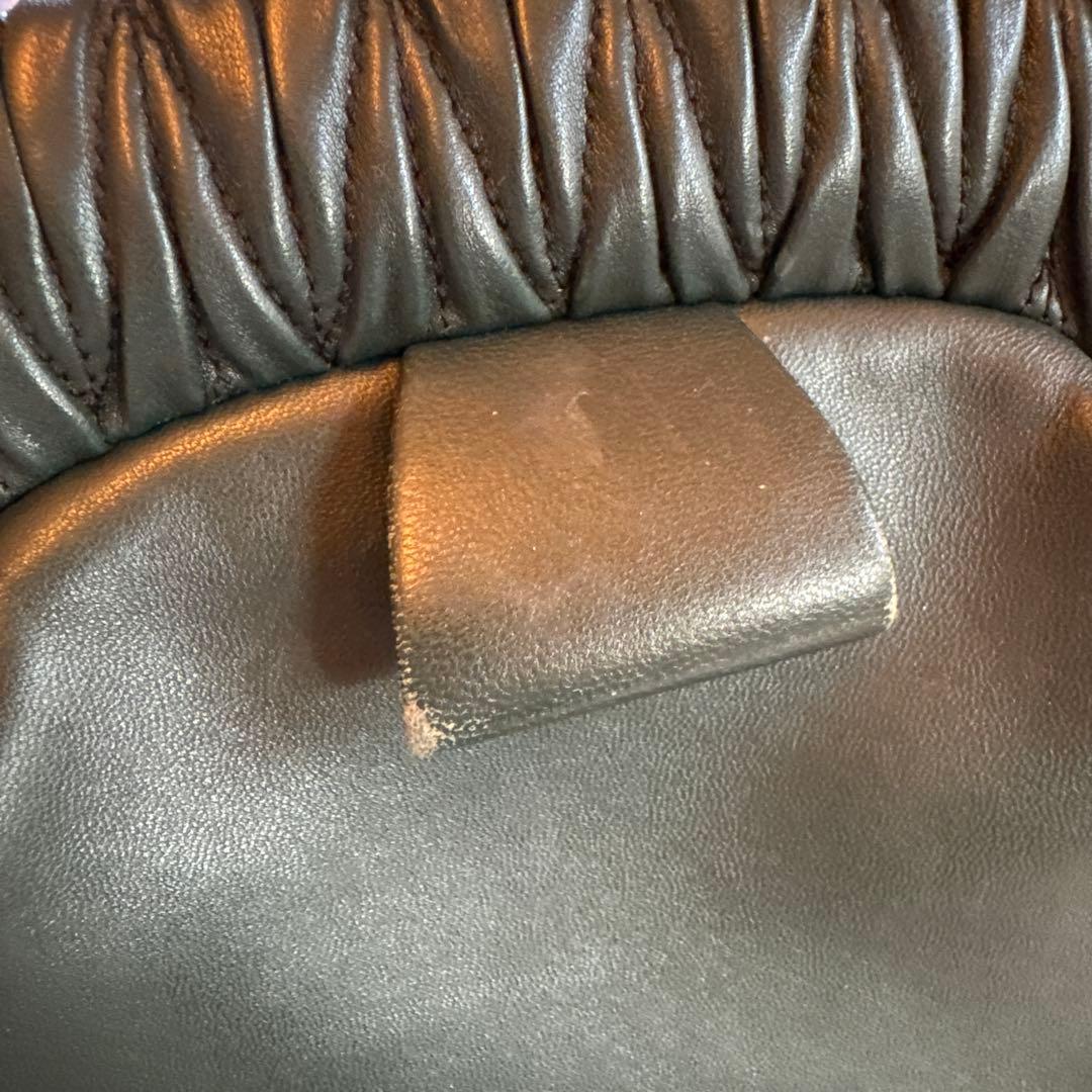 miu miu グリーン ショルダーバッグ