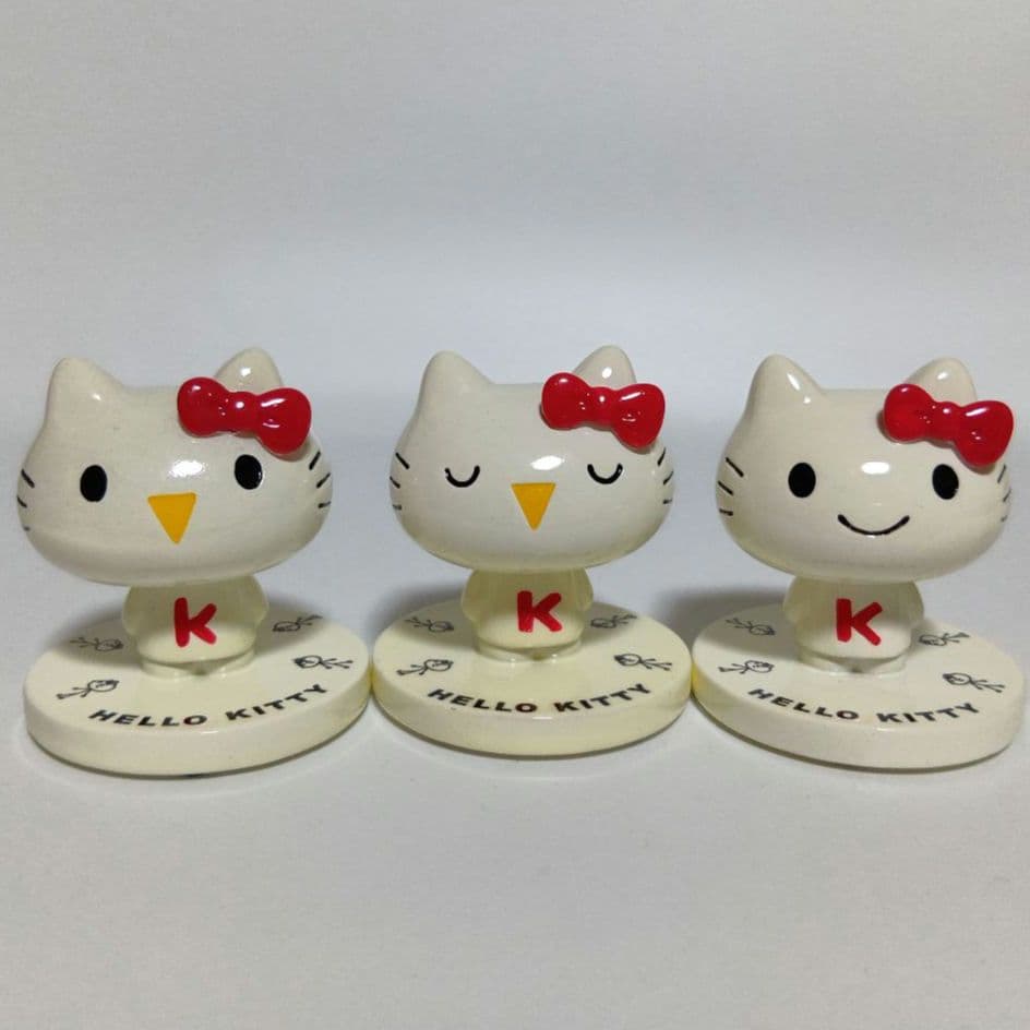 2007年　ハローキティ　マグネット　メモスタンド　３種類　サンリオ