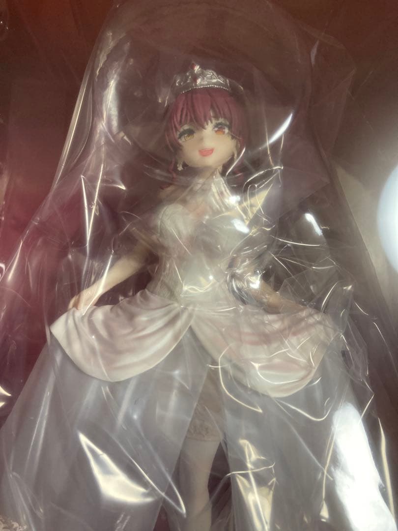 ホロライブ 一番くじ 宝鐘マリン フィギュア & 缶バッジ2種セット