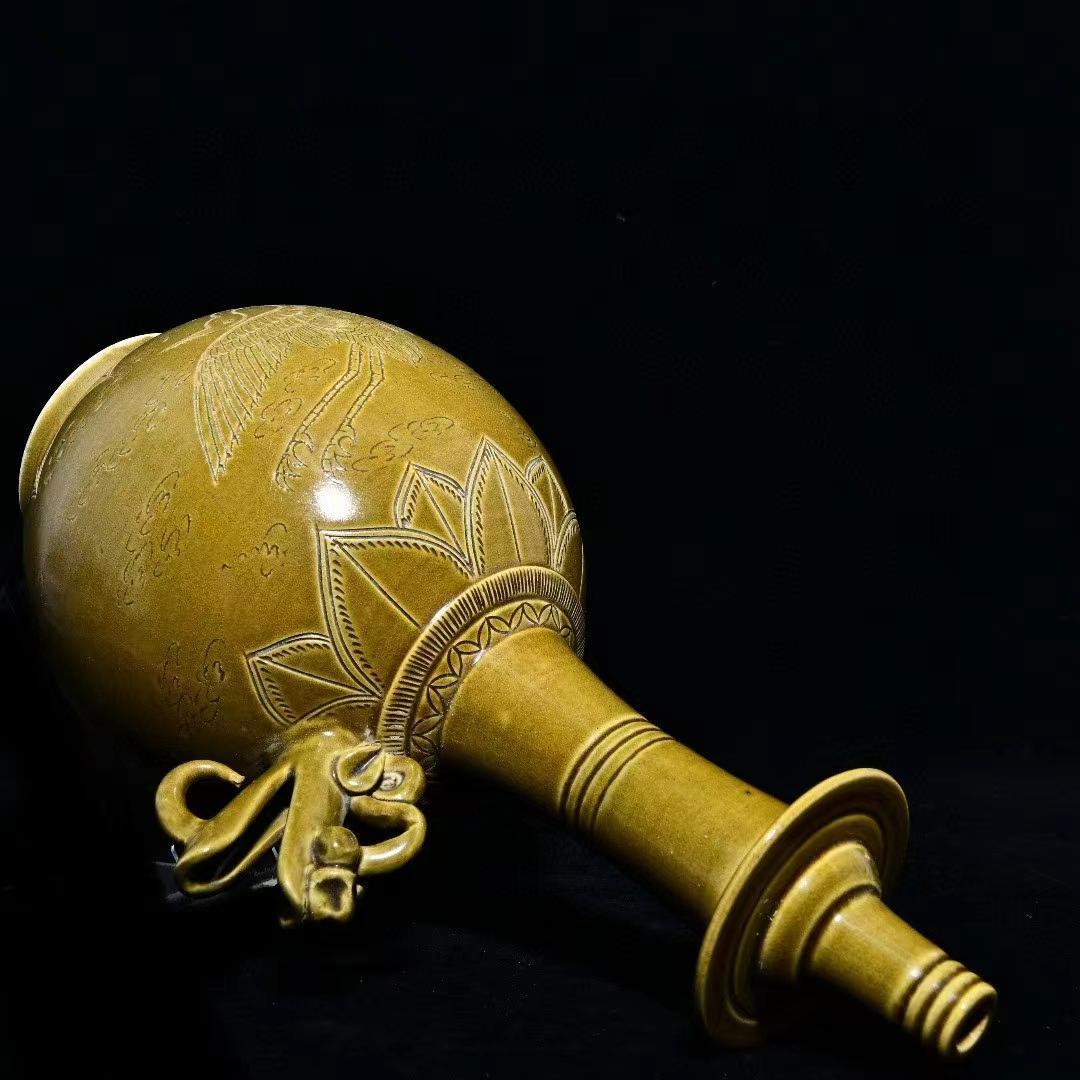 中国古美術 旧蔵の陶磁器鶴模様の静瓶 18x35cm 茶道具 案頭 置物