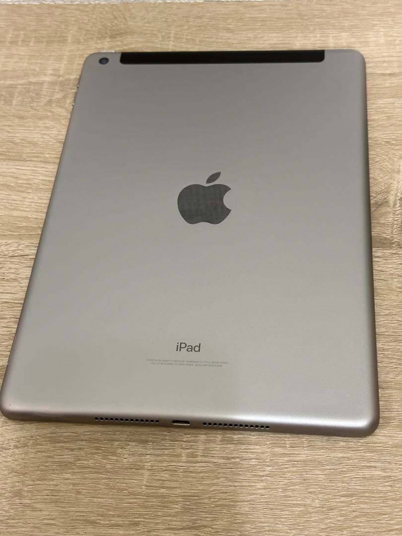 Apple】 iPad 第6世代 / スペースグレー Apple iPad (第6世代